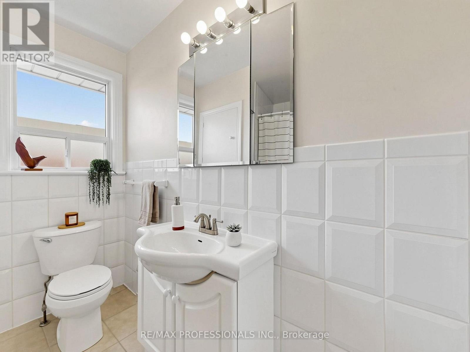 72 Frost Street, Toronto, Ontario  M9W 1Y8 - Photo 18 - W13145366