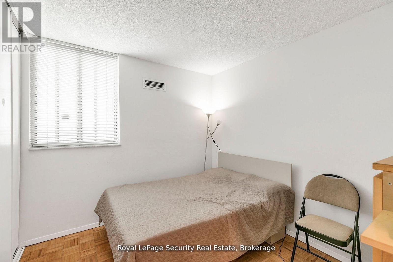 2413 - 10 Martha Eaton Way, Toronto, Ontario  M6M 5B3 - Photo 20 - W13145390