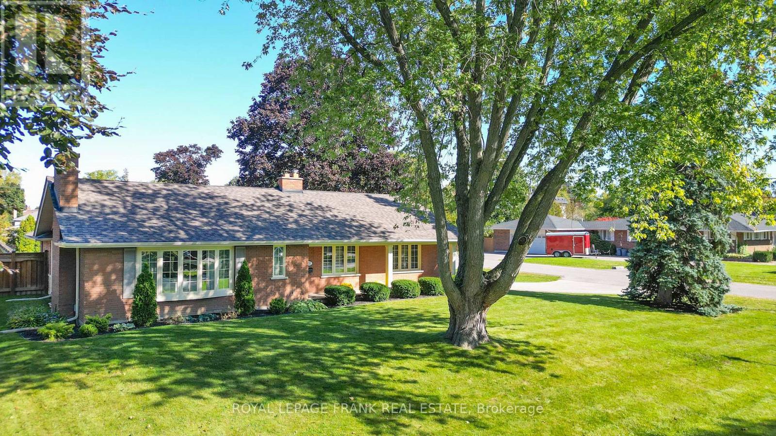 401 FAIRVIEW DRIVE, Whitby, Ontario
