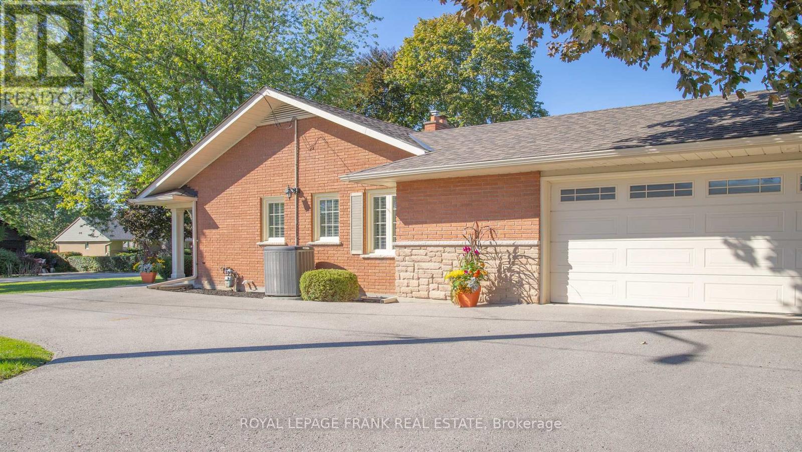401 Fairview Drive, Whitby, Ontario  L1N 3A9 - Photo 48 - E13145598