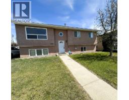 200 Upland Boulevard W, Brooks, Alberta