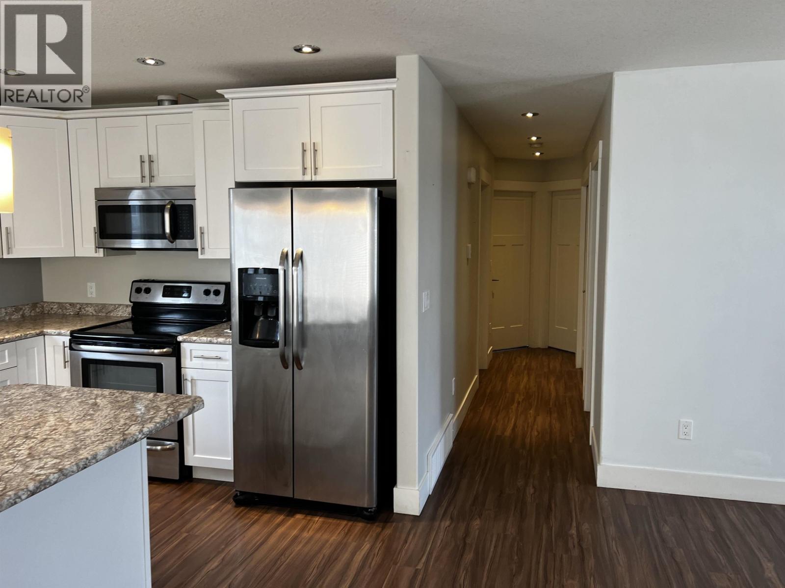 10923 105 Avenue, Fort St. John, British Columbia  V1J 0L2 - Photo 8 - R3124948