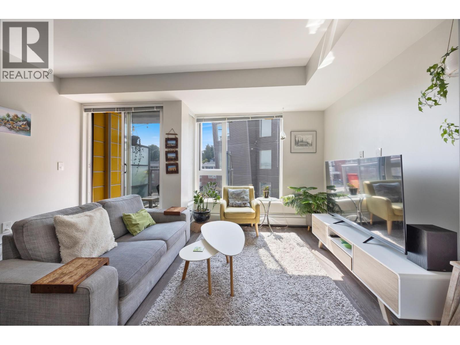 619 384 E 1ST AVENUE, Vancouver, British Columbia