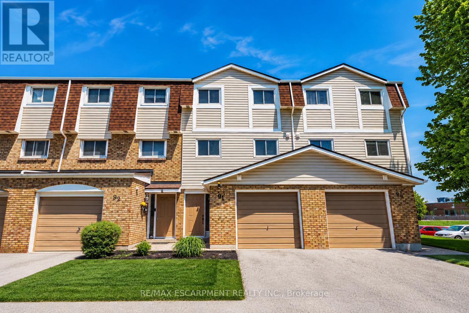 91 - 11 Harrisford Street, Hamilton, Ontario L8K 6L7 - Photo 1 - X13145218