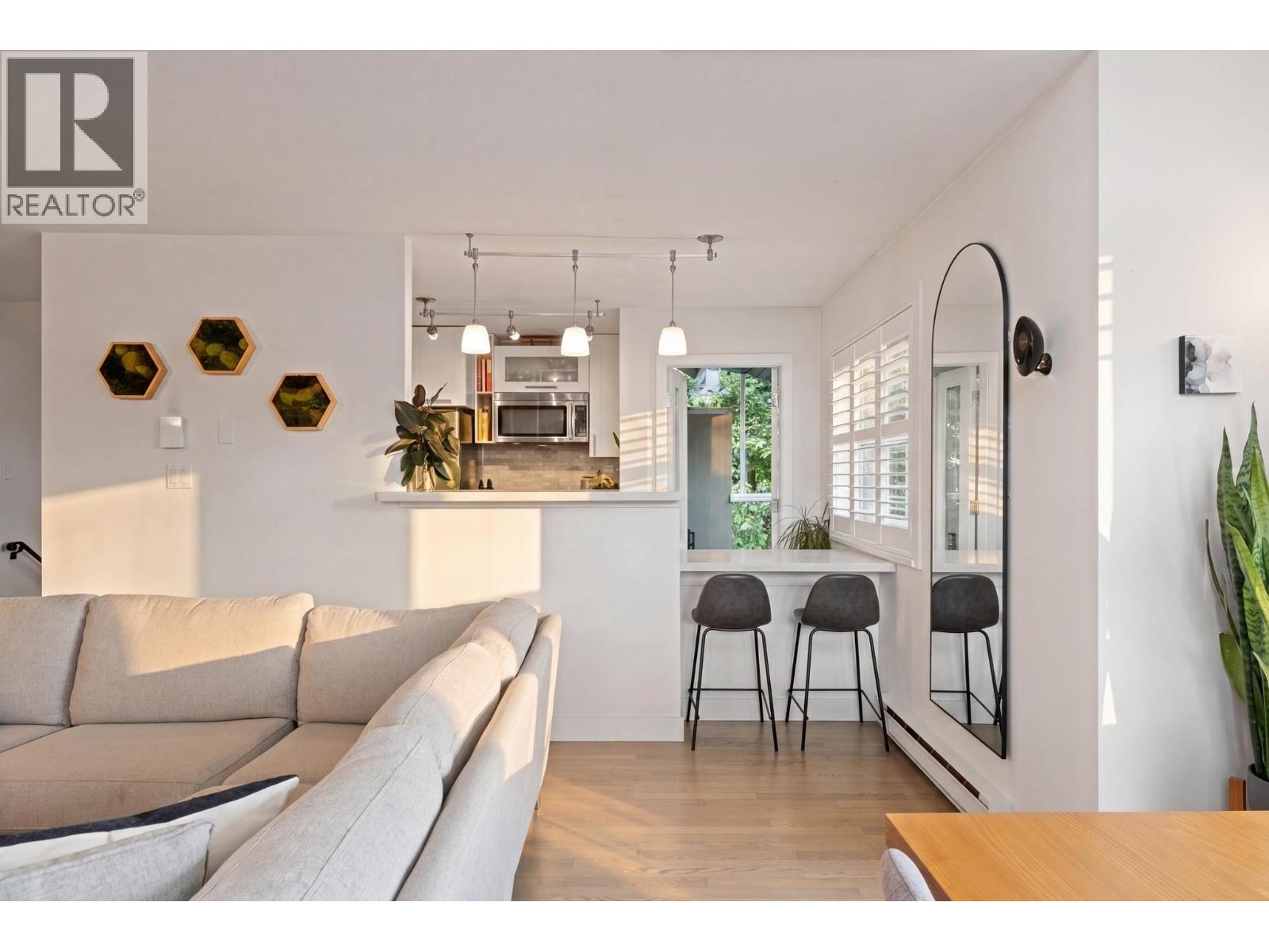 2558 W 4th Avenue, Vancouver, British Columbia  V6K 1P6 - Photo 8 - R3124995