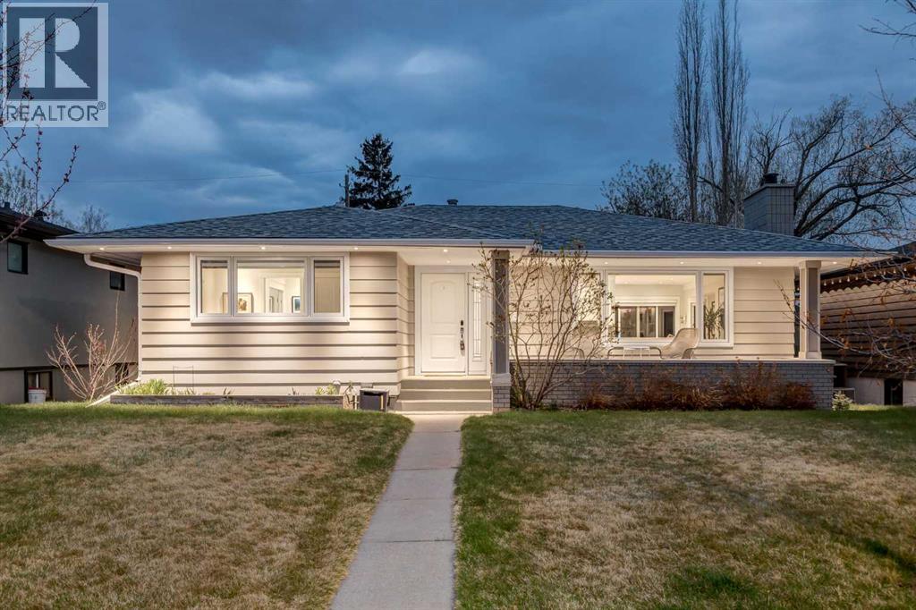 3207 24A Street SW, Calgary, Alberta