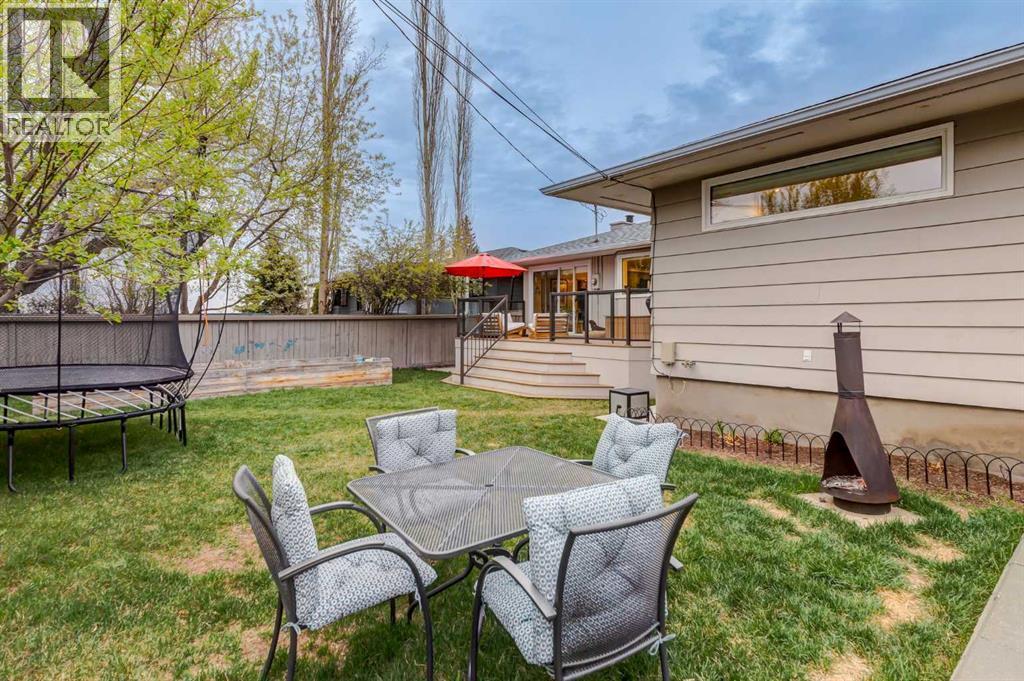 3207 24a Street SW, Calgary, Alberta  T3E 1W6 - Photo 48 - A2294008