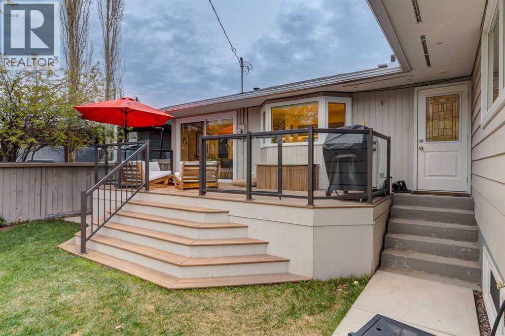 3207 24a Street SW, Calgary, Alberta  T3E 1W6 - Photo 46 - A2294008