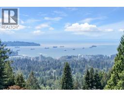 3961 ST. ALBANS AVENUE, North Vancouver, British Columbia