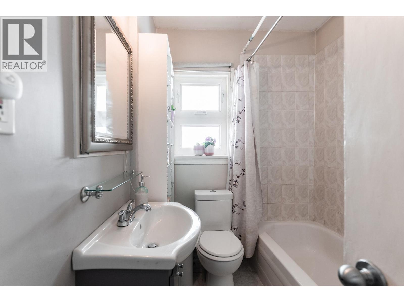 4291 Brant Street, Vancouver, British Columbia  V5N 5B5 - Photo 12 - R3124949