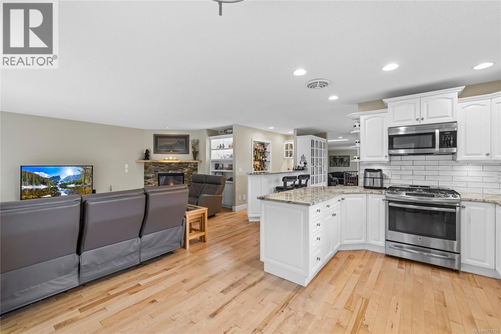 6645 Elm Rd, Lantzville, British Columbia  V0R 2H0 - Photo 26 - 1037333