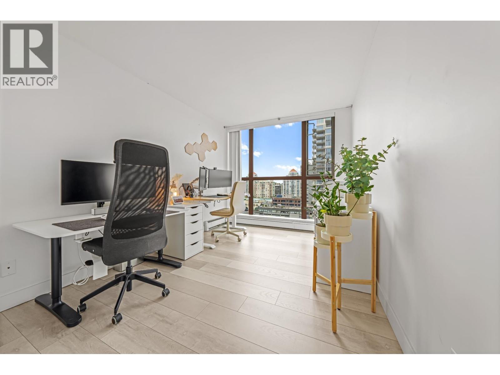1705 612 Fifth Avenue, New Westminster, British Columbia  V3M 1X5 - Photo 13 - R3124898