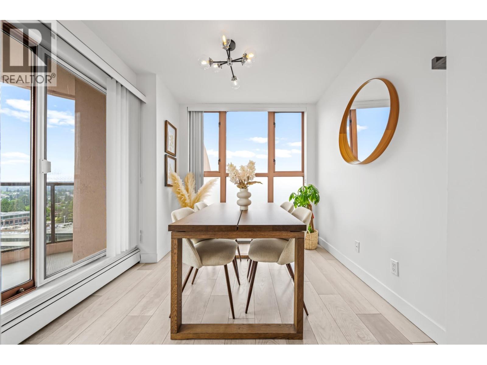 1705 612 Fifth Avenue, New Westminster, British Columbia  V3M 1X5 - Photo 10 - R3124898