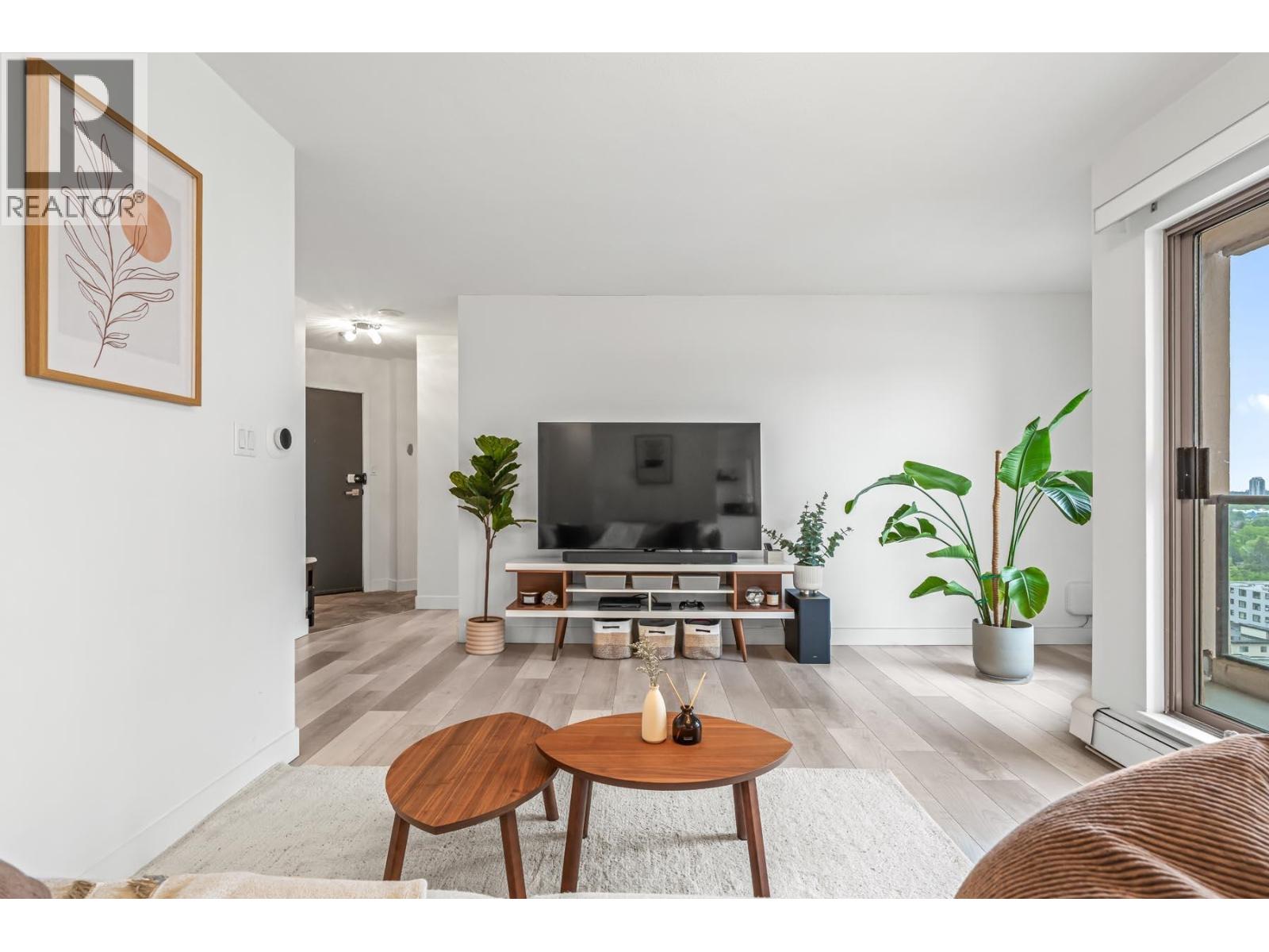 1705 612 Fifth Avenue, New Westminster, British Columbia  V3M 1X5 - Photo 5 - R3124898