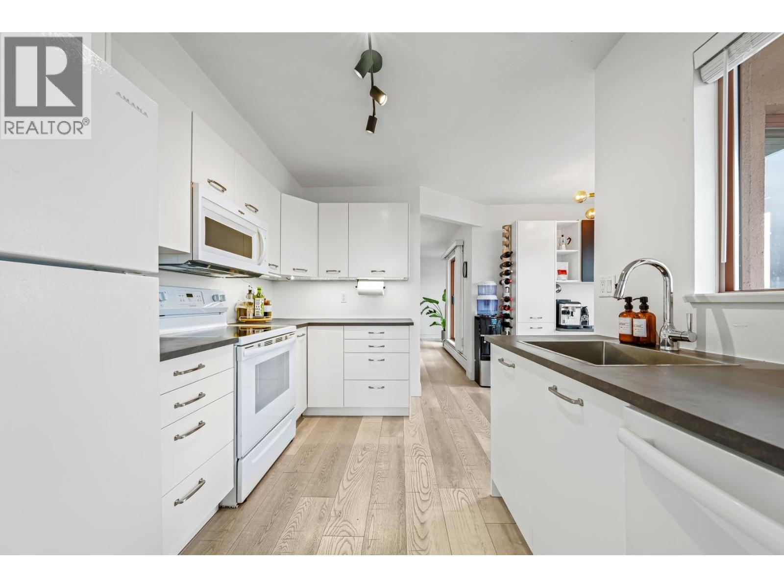 1705 612 Fifth Avenue, New Westminster, British Columbia  V3M 1X5 - Photo 8 - R3124898