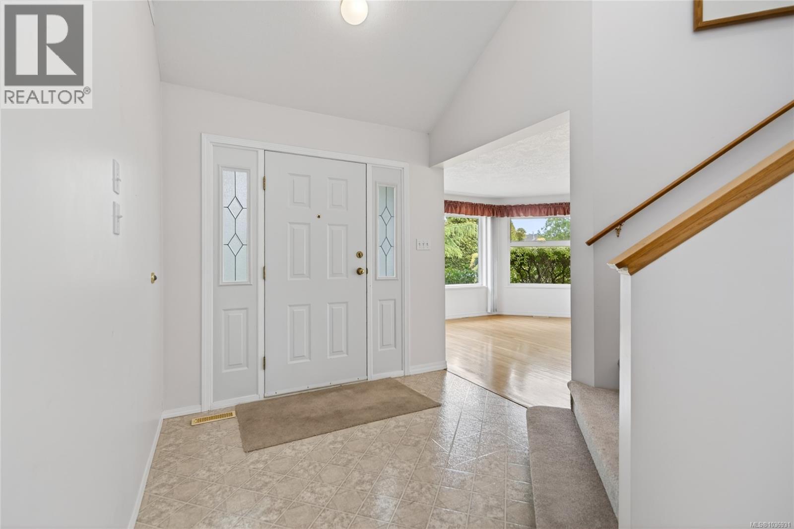 1353 Ocean View Ave, Comox, British Columbia  V9M 3R2 - Photo 4 - 1036931
