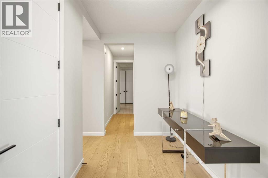 1104 Cranbrook Gardens Se, Calgary, Alberta  T3M 3L3 - Photo 3 - A2304680