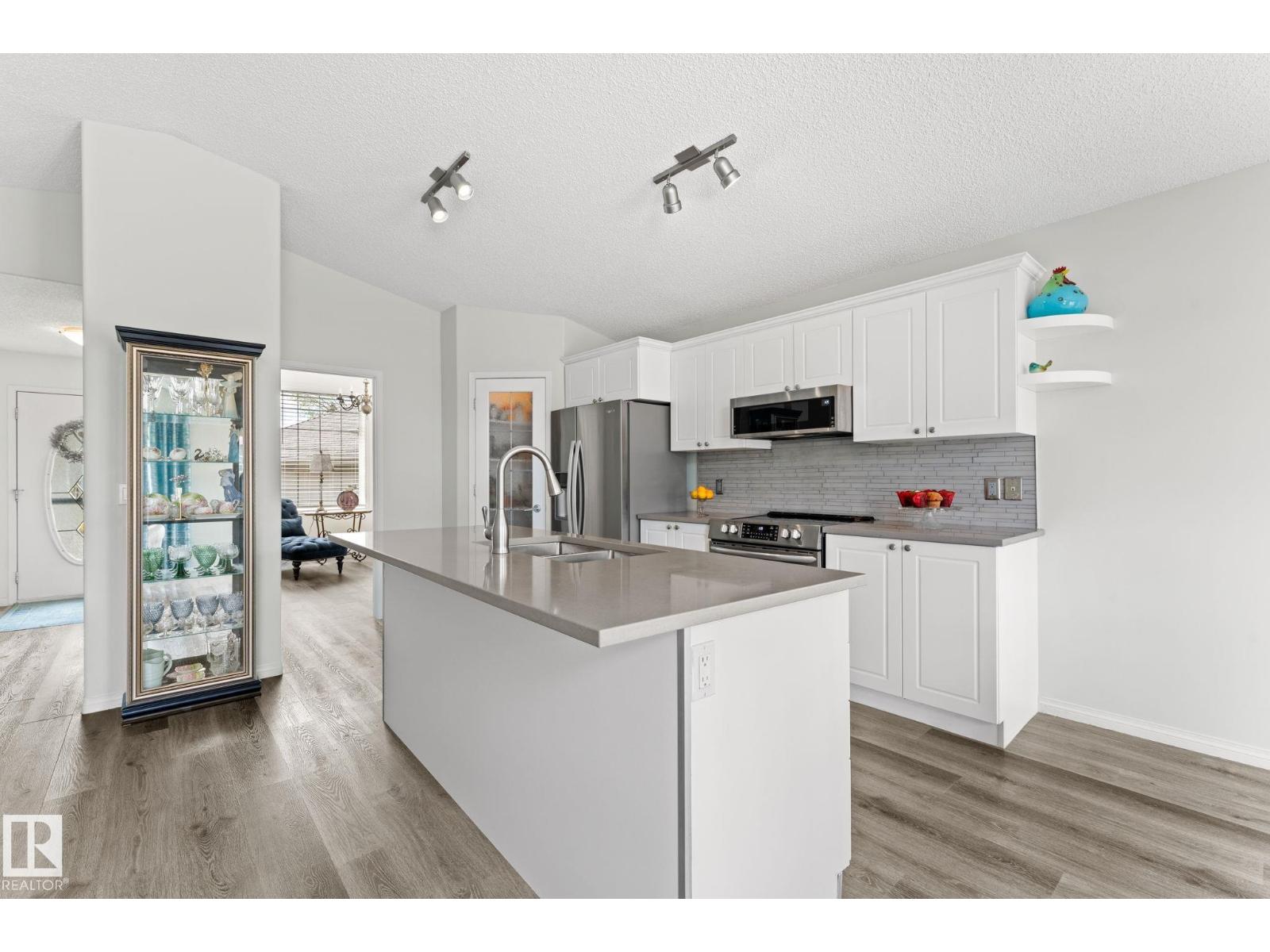 #6 10848 8 Av Sw, Edmonton, Alberta  T6W 1G5 - Photo 17 - E4488600