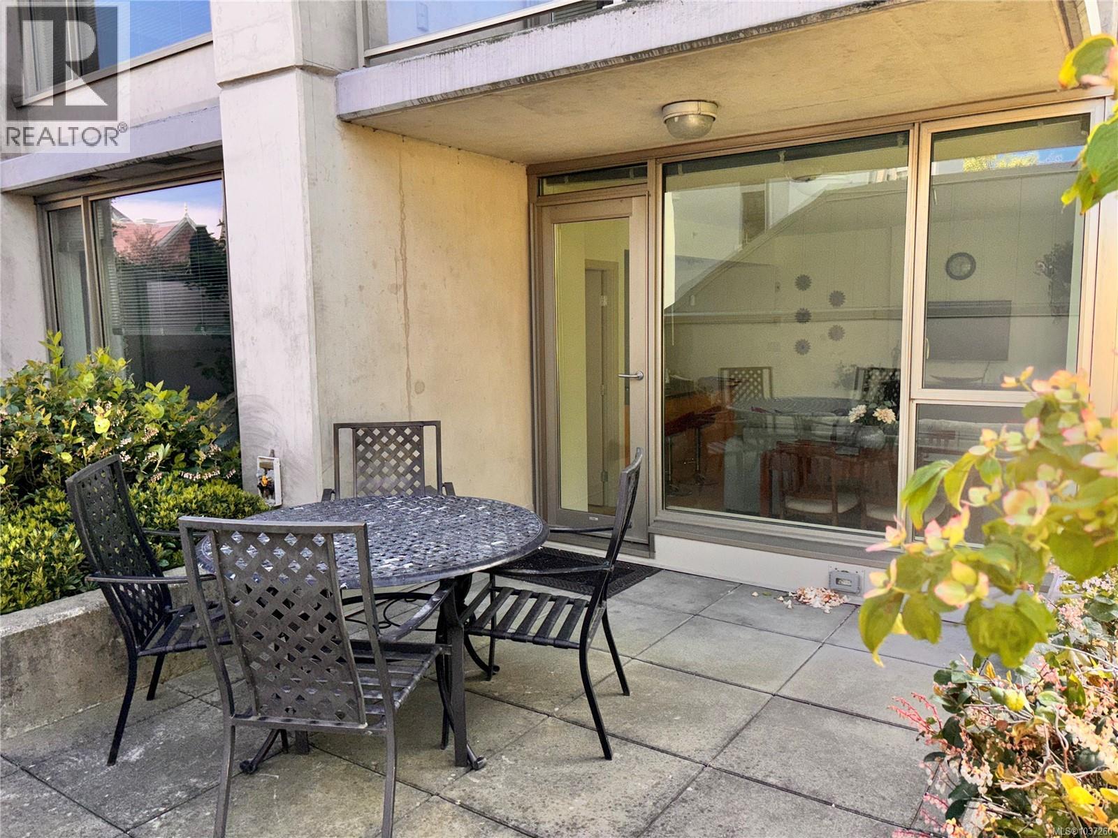 208 760 Johnson St, Victoria, British Columbia  V8W 0A4 - Photo 2 - 1037260
