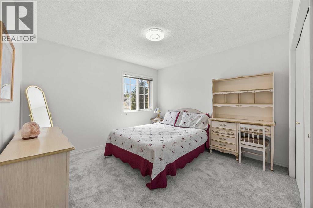 1360 Shawnee Road SW, Calgary, Alberta  T2Y 2T1 - Photo 33 - A2309572