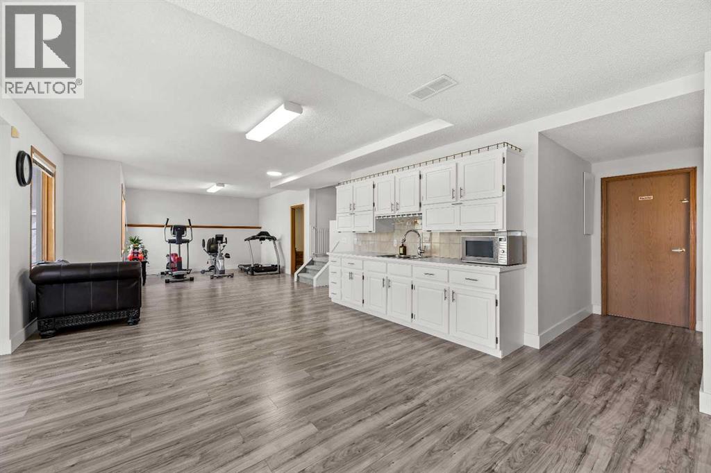 1360 Shawnee Road SW, Calgary, Alberta  T2Y 2T1 - Photo 40 - A2309572