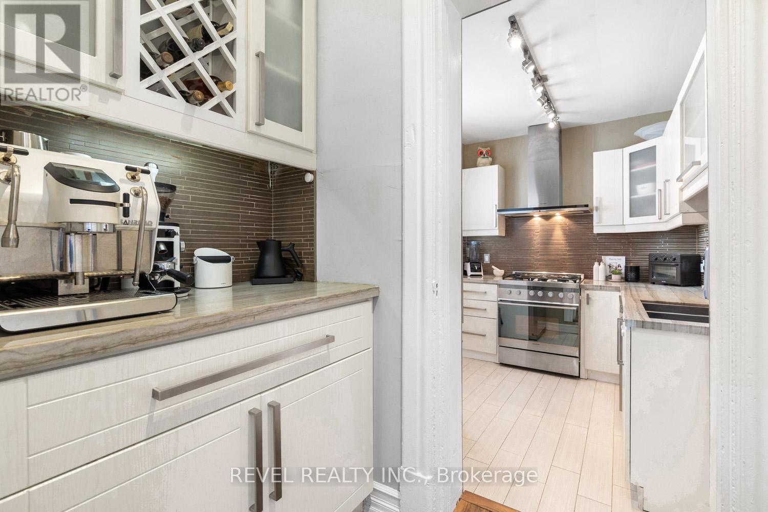 29 Shannon Street, Toronto, Ontario M6J 2E6 - Photo 8 - C13145520