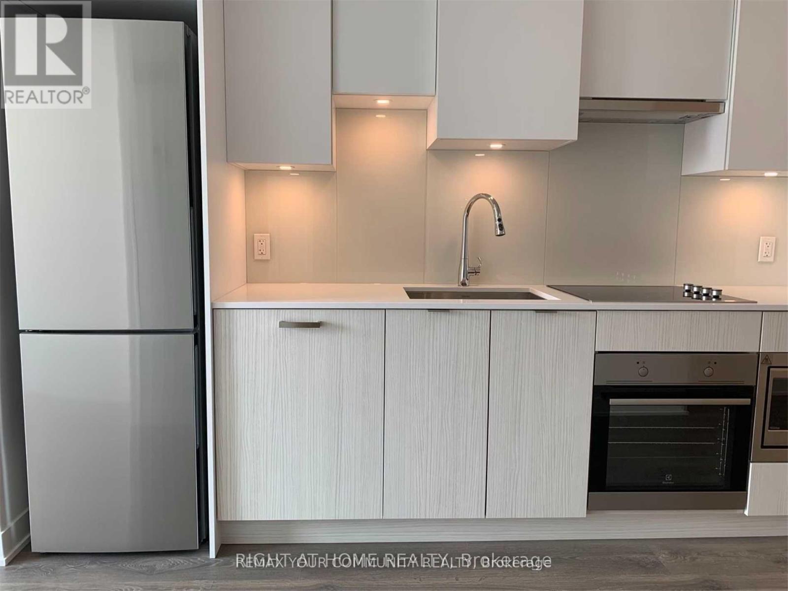 2407 - 195 Redpath Avenue, Toronto, Ontario  M4P 0E4 - Photo 16 - C13145560