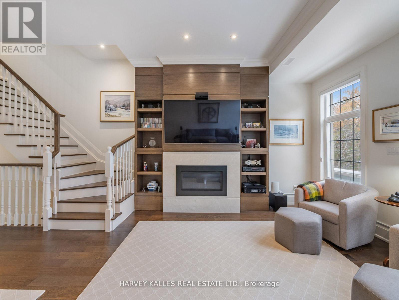 2460a Bayview Avenue, Toronto, Ontario  M2L 0A3 - Photo 17 - C13145610