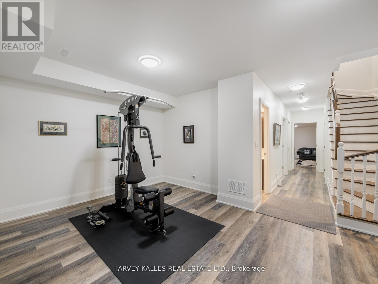 2460a Bayview Avenue, Toronto, Ontario  M2L 0A3 - Photo 36 - C13145610
