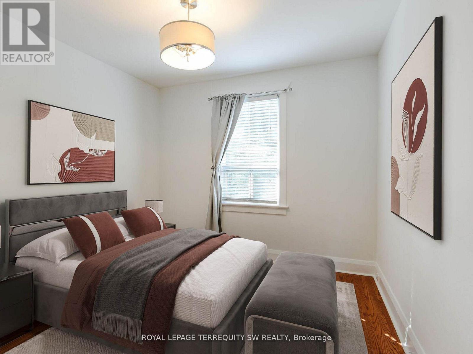 105 Barker Avenue, Toronto, Ontario  M4C 2N8 - Photo 22 - E13145514