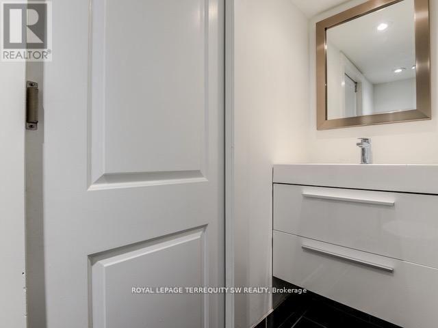 105 Barker Avenue, Toronto, Ontario  M4C 2N8 - Photo 30 - E13145514
