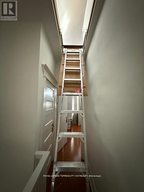105 Barker Avenue, Toronto, Ontario  M4C 2N8 - Photo 42 - E13145514