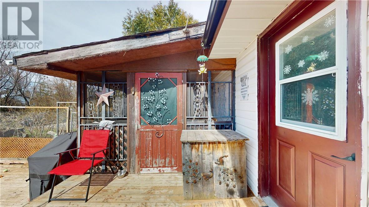 21 Vankoughnet Street E, Little Current, Ontario  P0P 1K0 - Photo 20 - 2127661