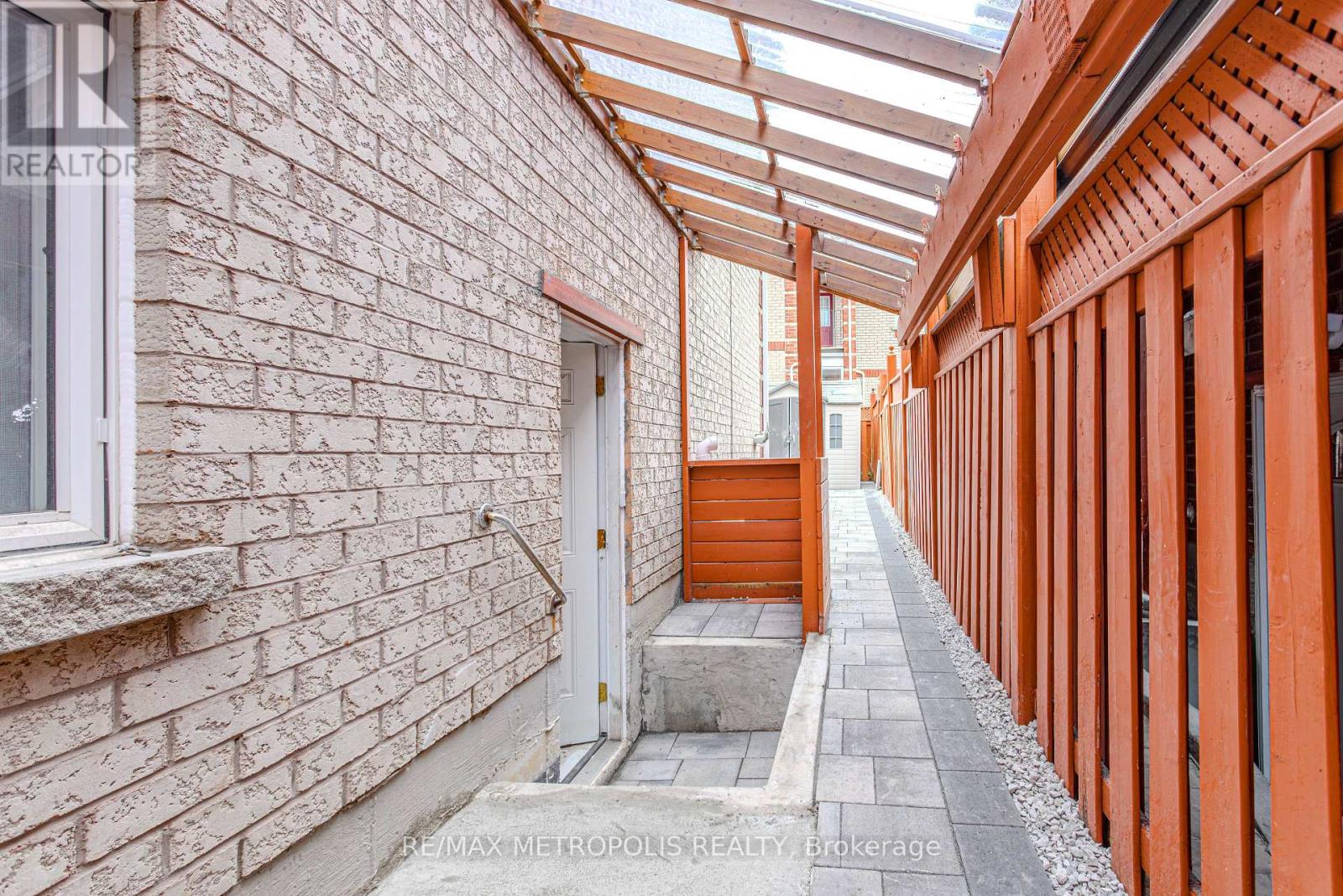 Bsmt - 30 Summerlea Street, Markham, Ontario L3S 4H7 - Photo 2 - N13145564