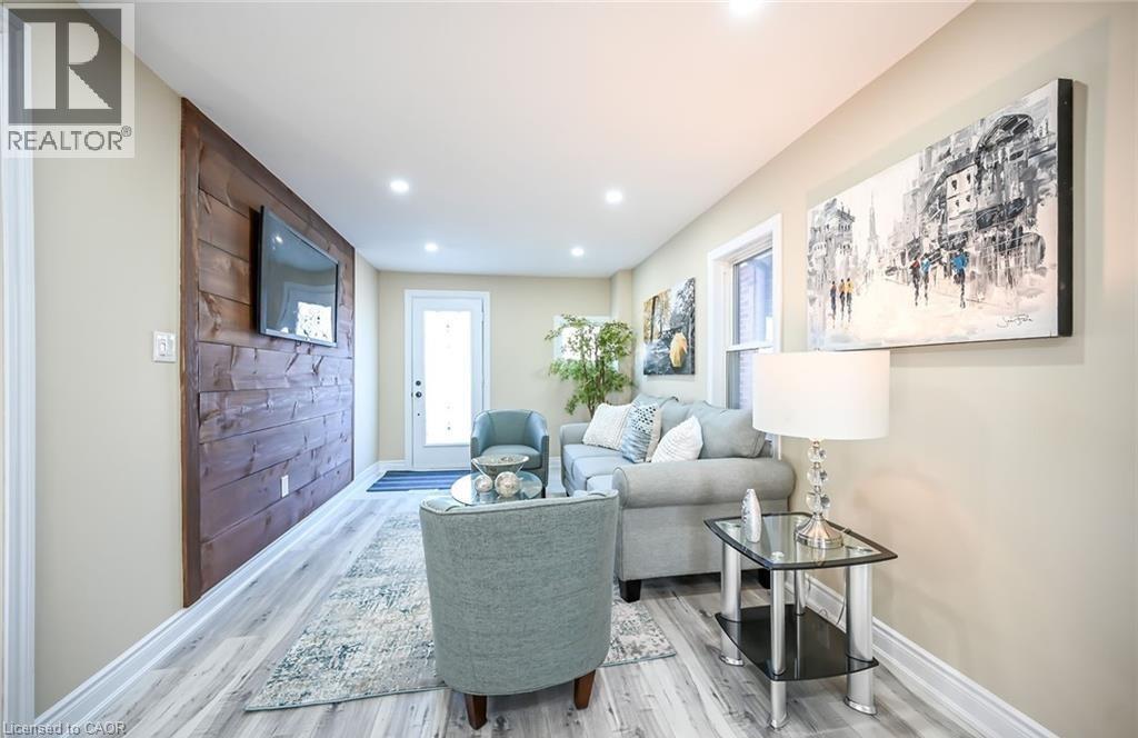1210 Dunsmure Road Unit# Upper, Hamilton, Ontario  L8H 1L4 - Photo 3 - 40831496