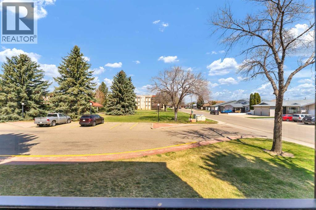 143, 1480 Southview Drive Se, Medicine Hat, Alberta T1B 3Z3 - Photo 33 - A2311330