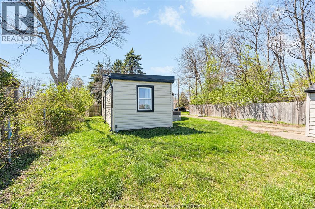 3456 Riberdy, Windsor, Ontario N8W 3V6 - Photo 7 - 26011480