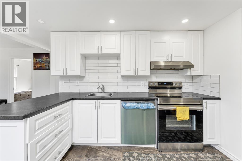 3456 Riberdy, Windsor, Ontario N8W 3V6 - Photo 15 - 26011480