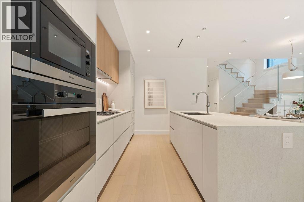 1 2926 W 12th Avenue, Vancouver, British Columbia  V6K 2R3 - Photo 5 - R3122834