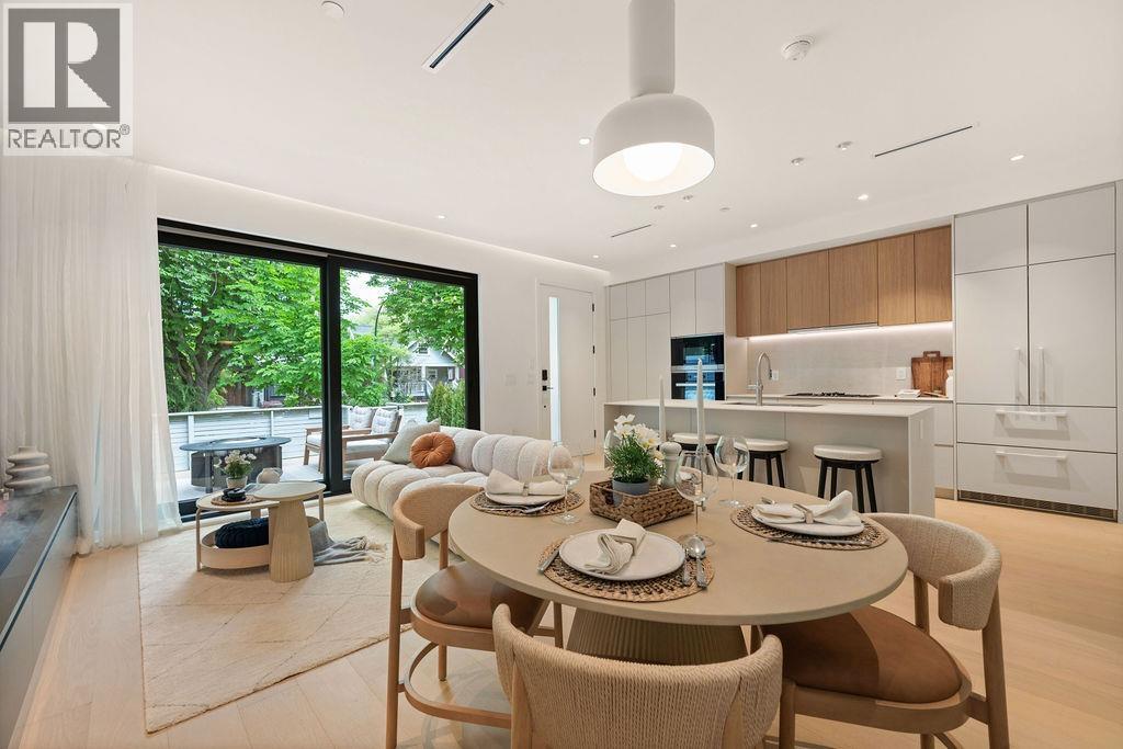 1 2926 W 12th Avenue, Vancouver, British Columbia  V6K 2R3 - Photo 3 - R3122834