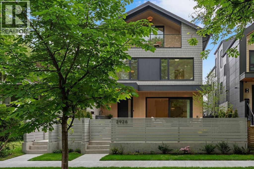 1 2926 W 12TH AVENUE, Vancouver, British Columbia