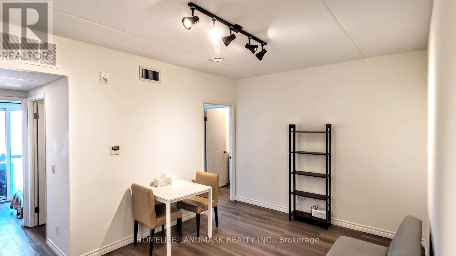 504 - 268 Lester Street, Waterloo, Ontario  N2L 0J7 - Photo 7 - X12866560