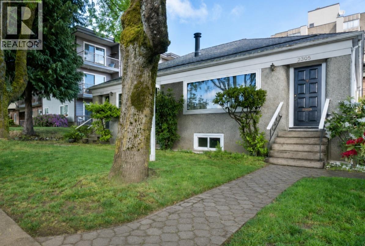 2305 W 3RD AVENUE, Vancouver, British Columbia