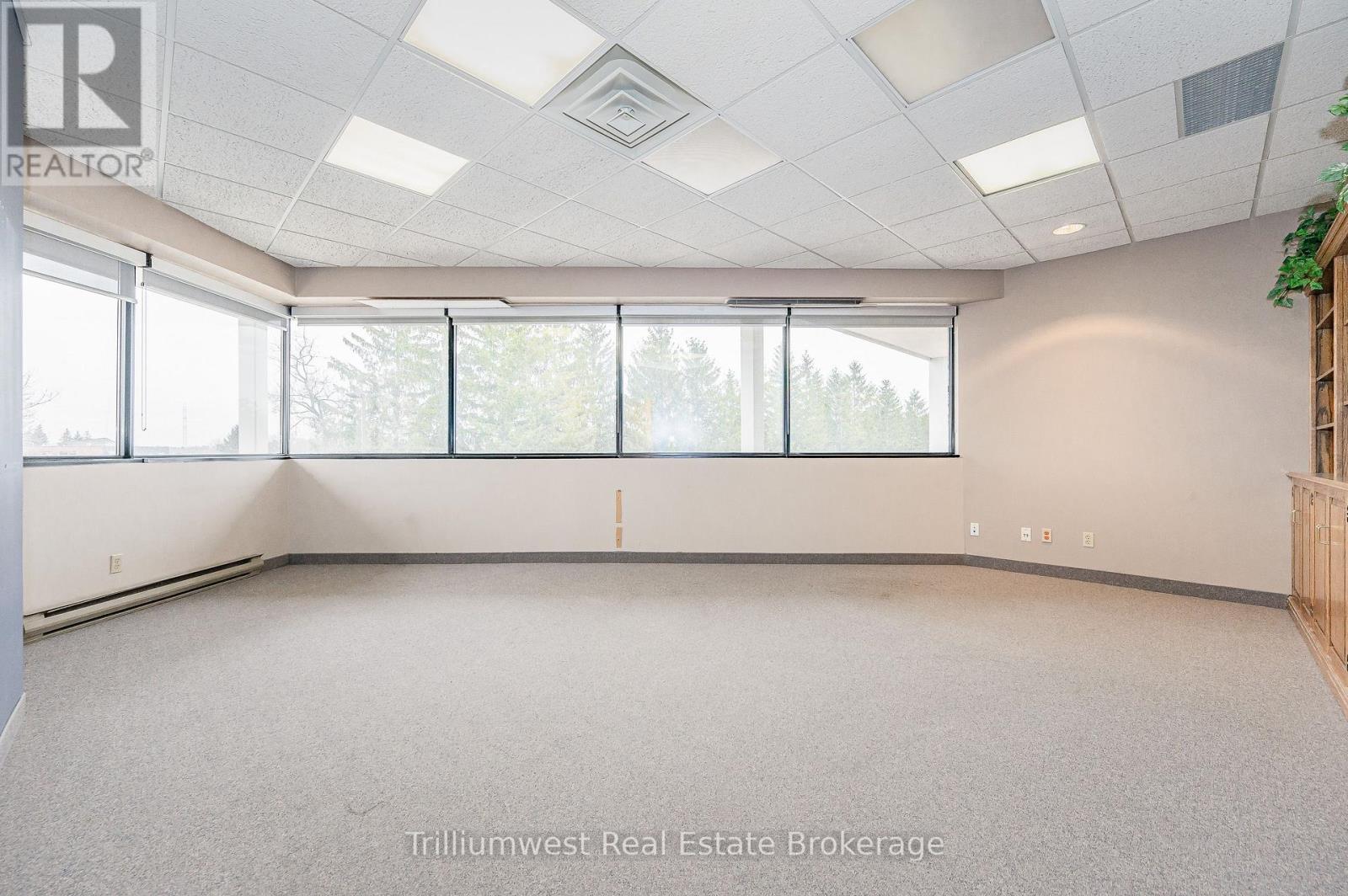 201 - 450 Speedvale Ave W Avenue, Guelph, Ontario  N1H 7Y6 - Photo 9 - X12338404