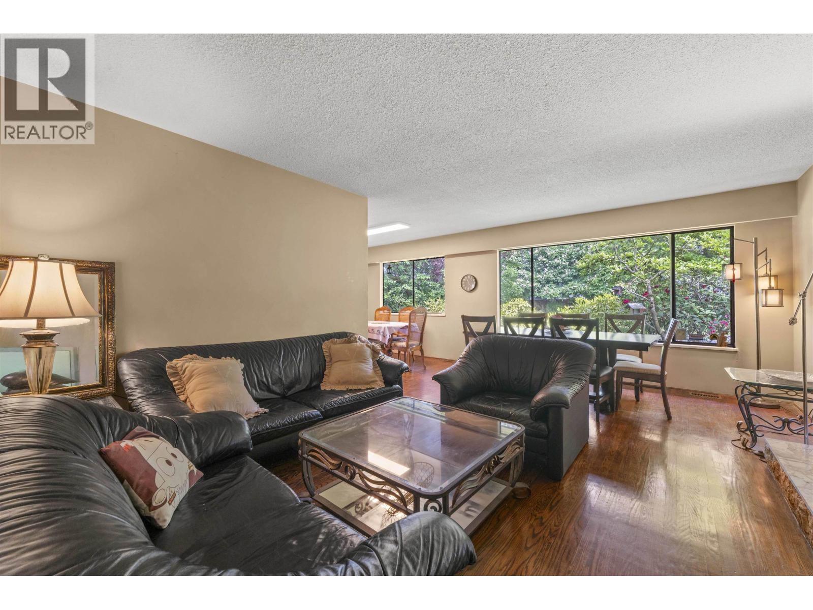 9560 Glendower Drive, Richmond, British Columbia  V7A 2Y5 - Photo 2 - R3121500