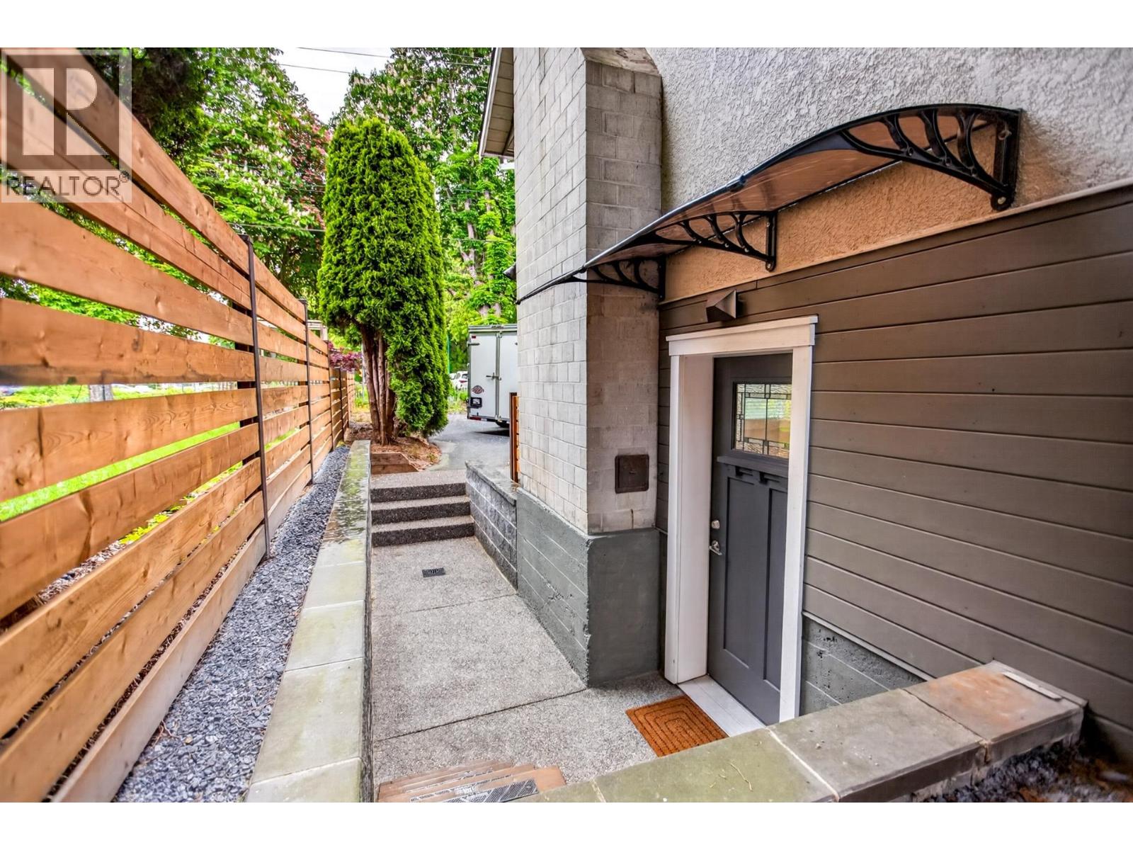 5240 Sprott Street, Burnaby, British Columbia  V5G 1T5 - Photo 25 - R3124703
