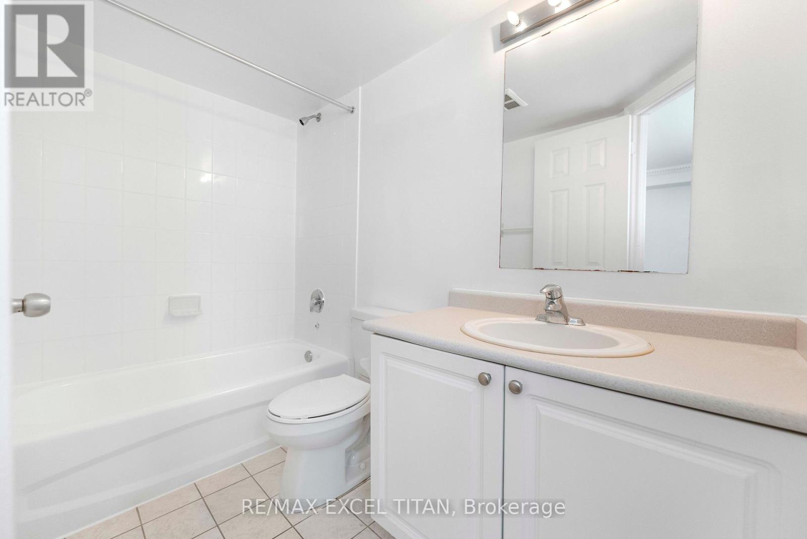 112 - 1407 Dupont Street, Toronto, Ontario  M6H 4J7 - Photo 13 - W13145592