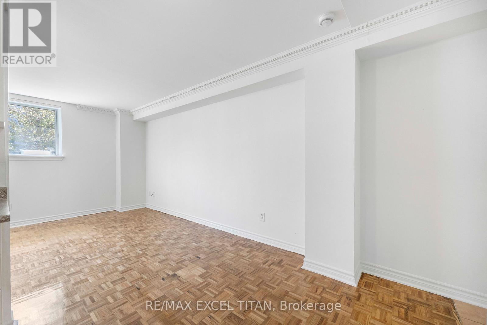 112 - 1407 Dupont Street, Toronto, Ontario  M6H 4J7 - Photo 2 - W13145592