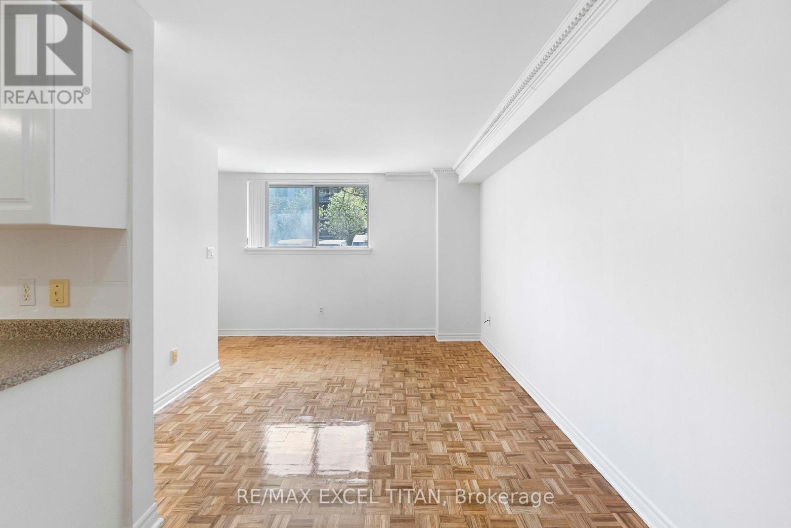 112 - 1407 Dupont Street, Toronto, Ontario  M6H 4J7 - Photo 3 - W13145592