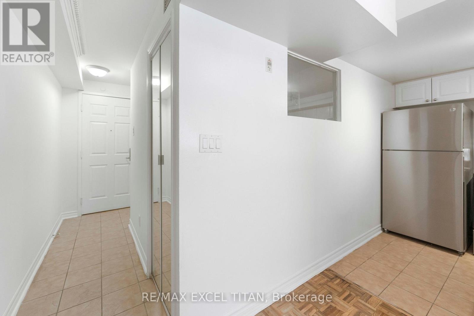 112 - 1407 Dupont Street, Toronto, Ontario  M6H 4J7 - Photo 8 - W13145592